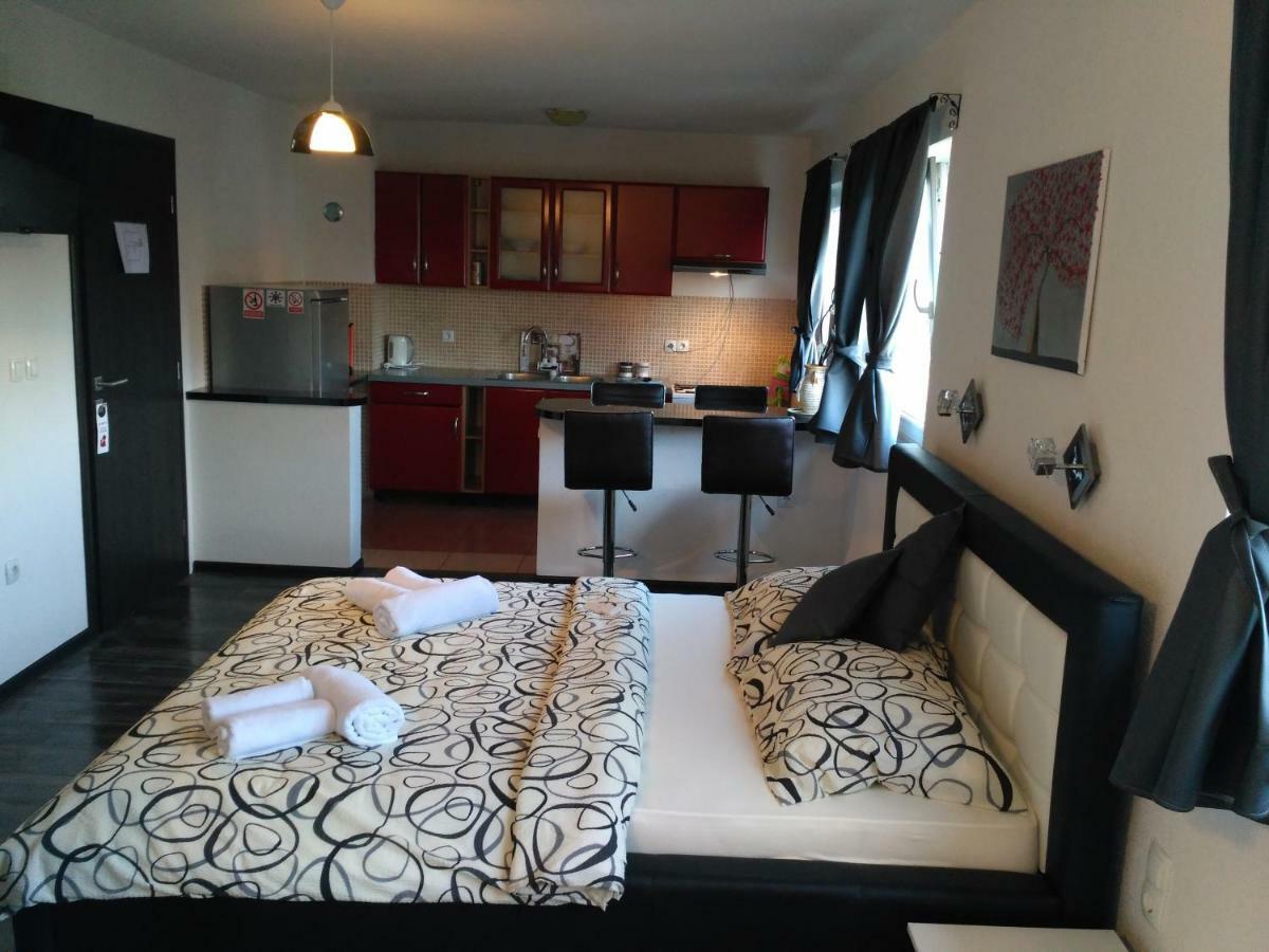 Guest House First Stop Rakovica Extérieur photo